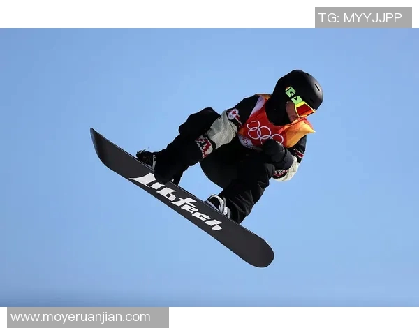 广州极限运动队在滑板精英赛中以100分稳居积分榜首位